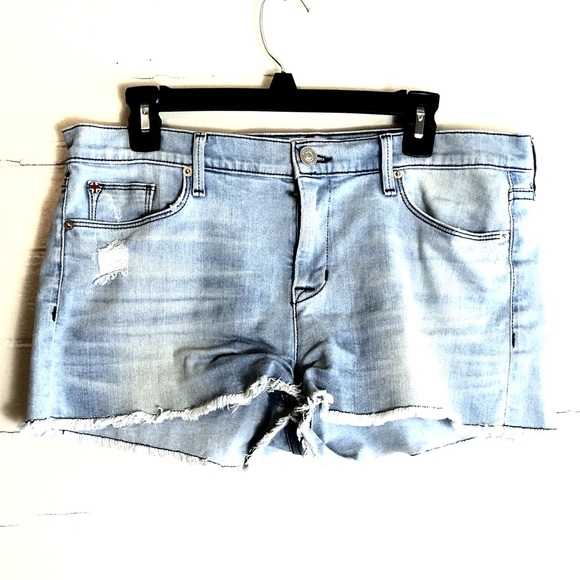 Hudson Jeans Pants - Hudson Amber Raw Edge Hem Short Light wash
